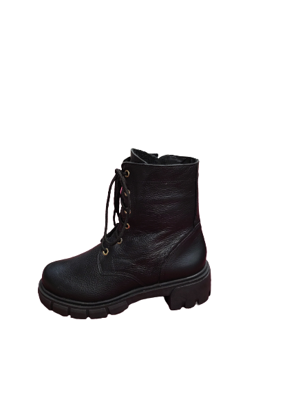 BOTA COTURNO TRATORADO COURO PRETO