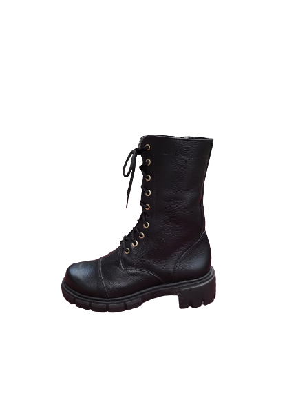 BOTA COTURNO TRATORADO COURO PRETO